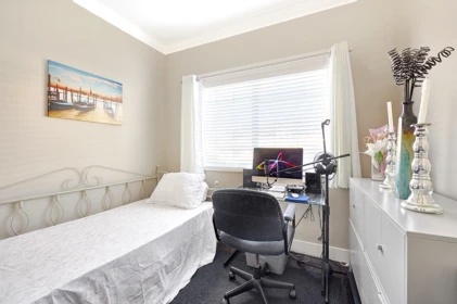 Guest Bathroom Photo of 40 8358 121a Street, Surrey, BC