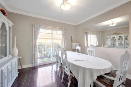 Kitchen Island Photo of 40 8358 121a Street, Surrey, BC