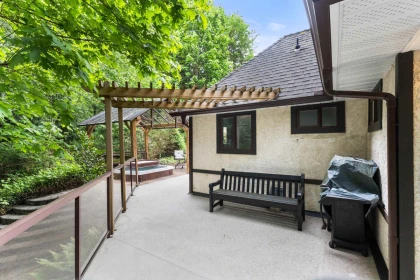 Swimming Pool Photo of 25393 112 Avenue, Maple Ridge, BC