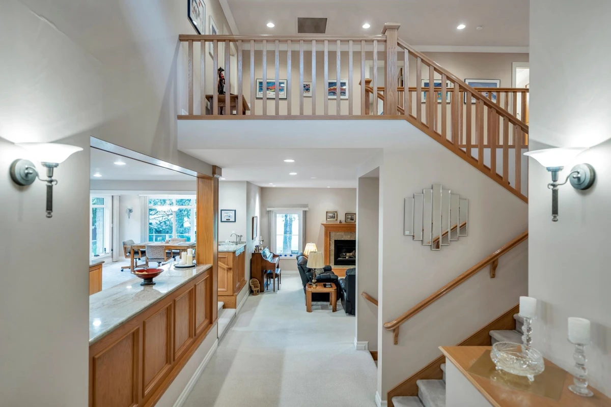 Family Room Photo of 9385 173a Street, Surrey, BC