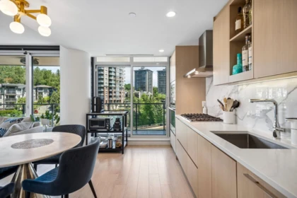 Kitchen Island Photo of 404 4880 Lougheed Highway, Burnaby, BC