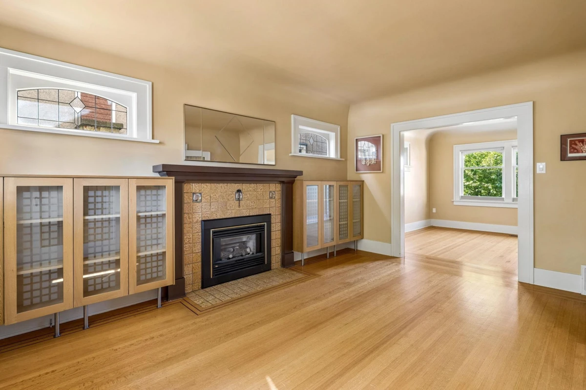 Dining Area Photo of 2211 Parker Street, Vancouver, BC