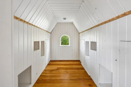 Mudroom Photo of 2211 Parker Street, Vancouver, BC