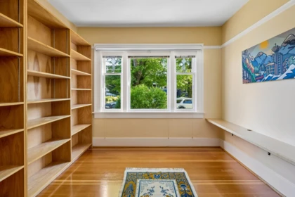 Powder Room Photo of 2211 Parker Street, Vancouver, BC