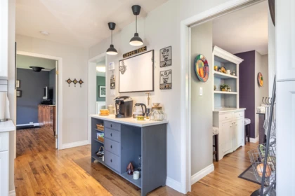 Breakfast Nook Photo of 6289 Tyler Road, Sechelt, BC