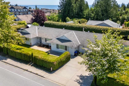 6289 Tyler Road, Sechelt, BC, Sechelt — Single Family Residence for sale