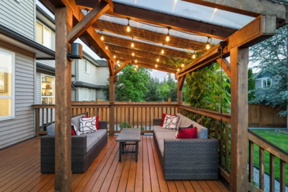 Front Yard Photo of 10123 242 Street, Maple Ridge, BC