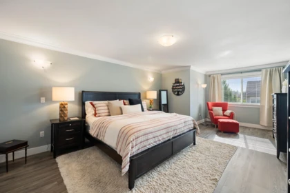Guest Bathroom Photo of 10123 242 Street, Maple Ridge, BC