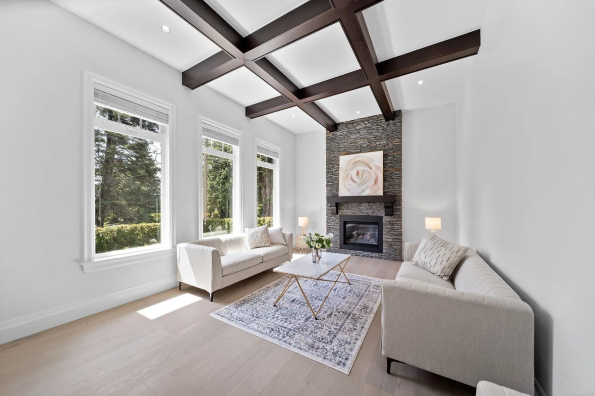 Living Room Photo of 13101 14 Avenue, Surrey, BC