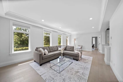 Breakfast Nook Photo of 13101 14 Avenue, Surrey, BC