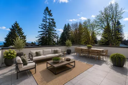 Hot Tub / Spa Photo of 13101 14 Avenue, Surrey, BC