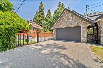 Outdoor Kitchen Photo of 13101 14 Avenue, Surrey, BC