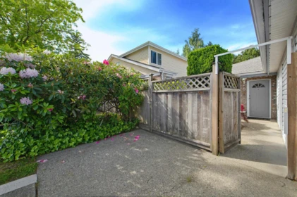 Backyard Photo of 12263 92 Avenue, Surrey, BC