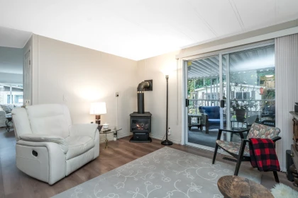 Entry Foyer Photo of 91 20071 24 Avenue, Langley, BC
