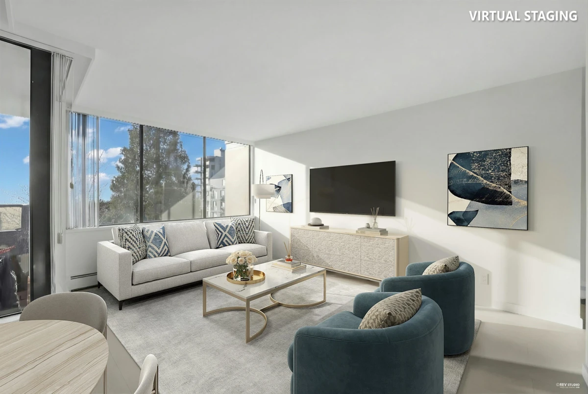 Living Room Photo of 502 1737 Duchess Avenue, West Vancouver, BC
