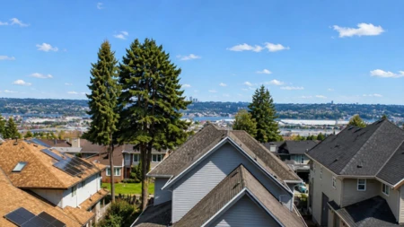 1046 Madore Avenue, Coquitlam, BC, Coquitlam — Duplex for sale