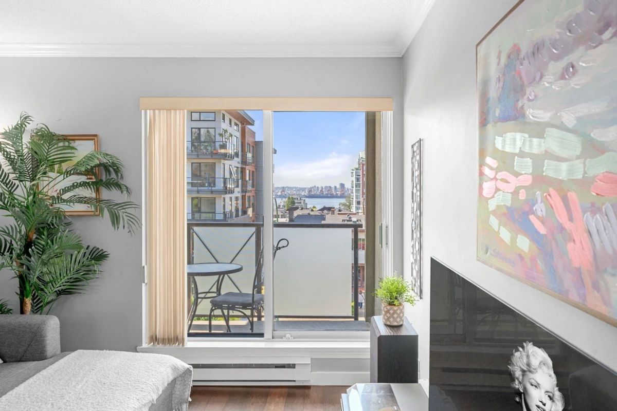 Living Room Photo of 302 140 E 4th Street, North Vancouver, BC