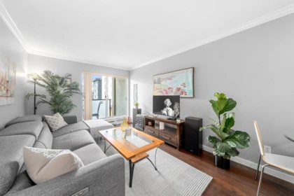 302 140 E 4th Street, North Vancouver, BC, North Vancouver — Apartment/Condo for sale