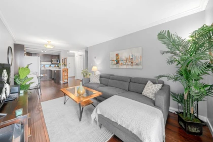 302 140 E 4th Street, North Vancouver, BC, North Vancouver — Apartment/Condo for sale