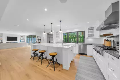 2270 Ennerdale Road, North Vancouver, BC, North Vancouver — Single Family Residence for sale