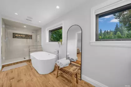 Entry Foyer Photo of 2270 Ennerdale Road, North Vancouver, BC