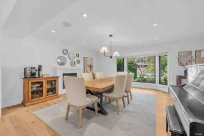 Kitchen Island Photo of 2270 Ennerdale Road, North Vancouver, BC