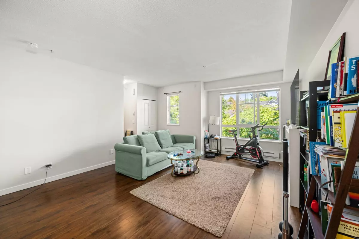 Family Room Photo of 85 13239 Old Yale Road, Surrey, BC