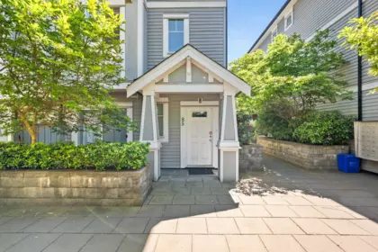 85 13239 Old Yale Road, Surrey, BC, Surrey — Townhouse for sale