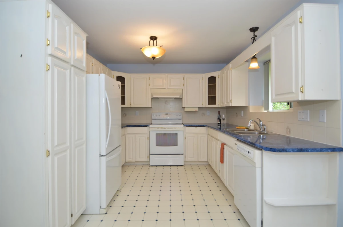 Family Room Photo of 8986 Watson Court, Delta, BC