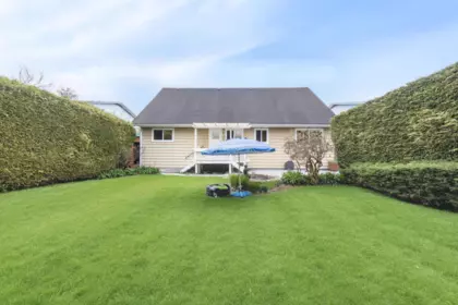 Hot Tub / Spa Photo of 4713 46 Avenue, Delta, BC