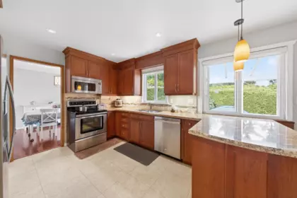 Kitchen Island Photo of 4713 46 Avenue, Delta, BC