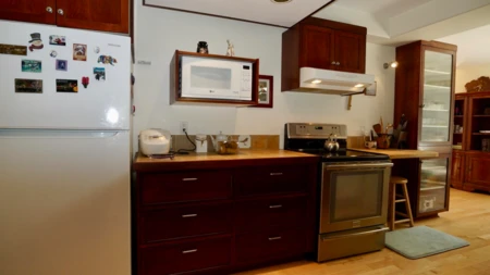 Kitchen Photo of 47354 Swallow Crescent, Chilliwack, BC