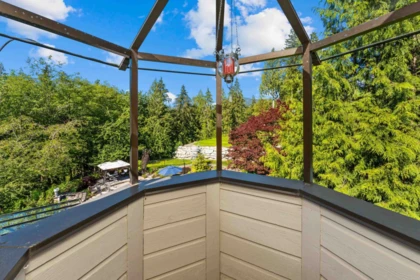 Hallway Photo of 24325 126 Avenue, Maple Ridge, BC