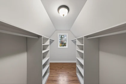 Mudroom Photo of 2562 Fuchsia Place, Coquitlam, BC