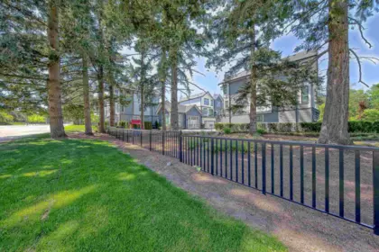 Outdoor Patio Photo of 16 16760 25 Avenue, Surrey, BC