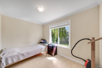 Entry Foyer Photo of 7531 Oak Street, Vancouver, BC
