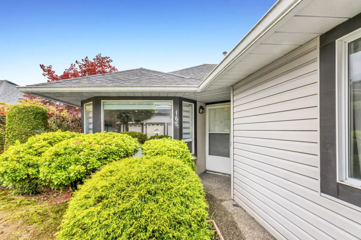 Living Room Photo of 165 3160 Townline Road, Abbotsford, BC