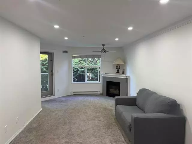 Dining Area Photo of 207 12739 72 Avenue, Surrey, BC