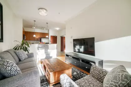Breakfast Nook Photo of 407 14 E Royal Avenue, New Westminster, BC