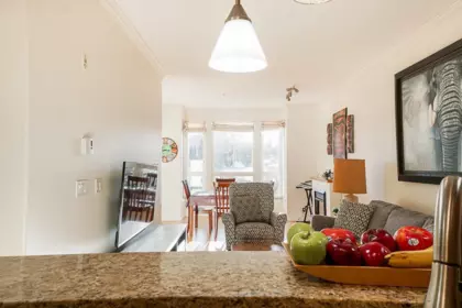 Kitchen Photo of 407 14 E Royal Avenue, New Westminster, BC