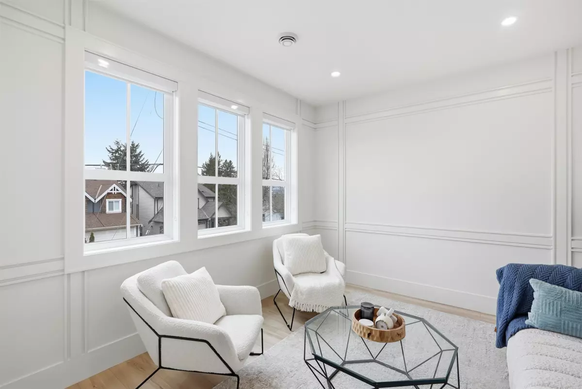 Living Room Photo of 9312 Ebor Road, Delta, BC