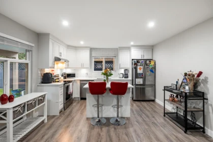 Mudroom Photo of 6470 130 Street, Surrey, BC