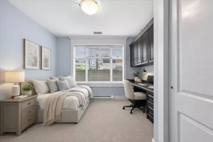 Breakfast Nook Photo of 102 15164 Prospect Avenue, White Rock, BC