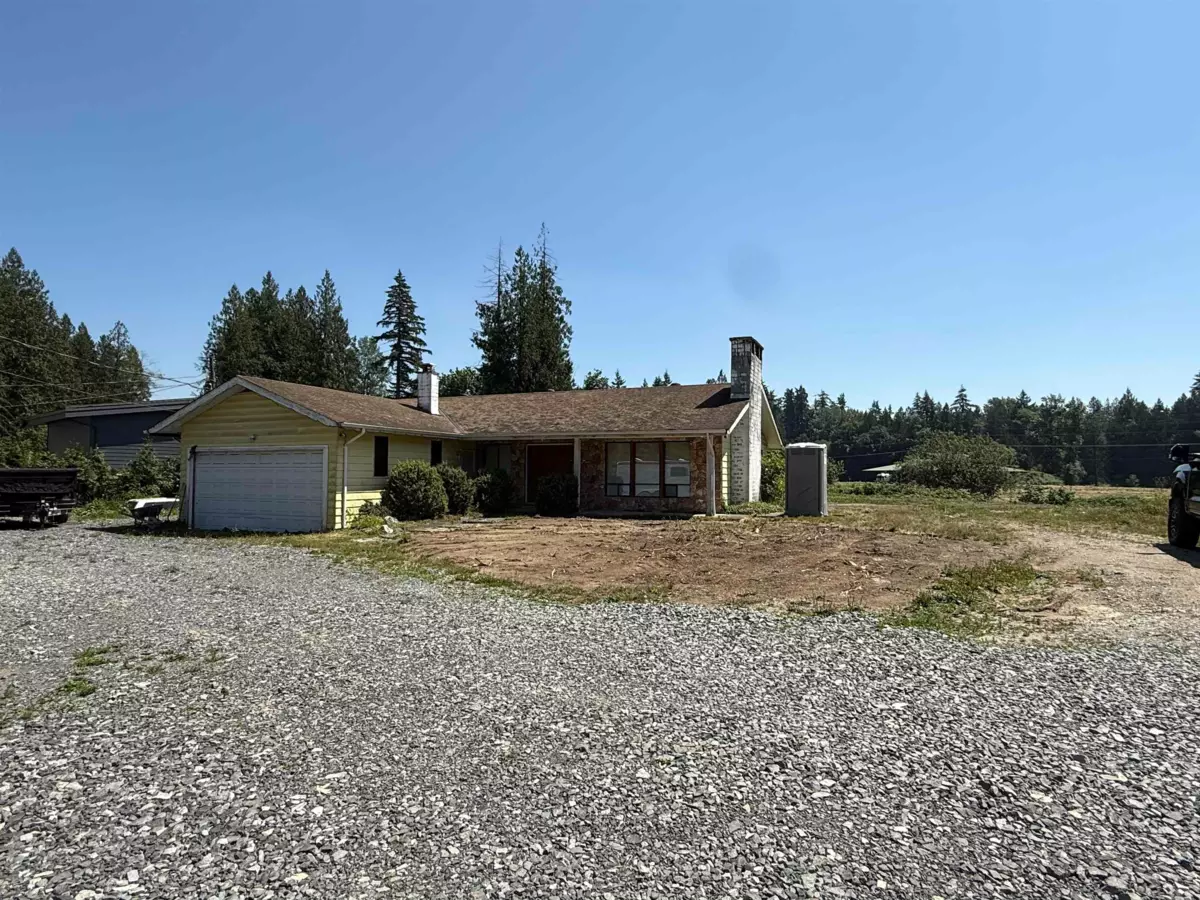 Living Room Photo of 22134 96 Avenue, Langley, BC