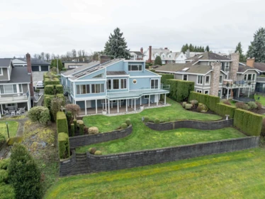 Fitness Center Photo Near 3 3755 Clearbrook Road, Abbotsford, BC