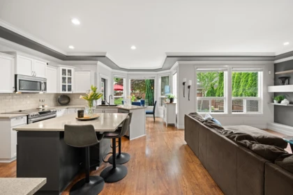 Breakfast Nook Photo of 18962 70b Avenue, Surrey, BC