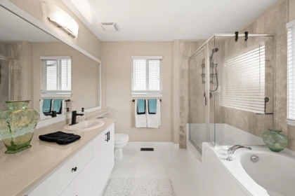 Mudroom Photo of 18962 70b Avenue, Surrey, BC
