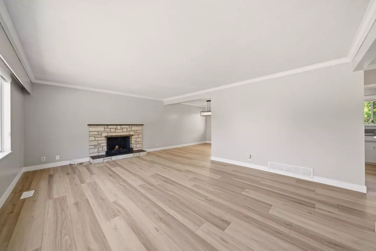 Living Room Photo of 3561 York Street, Port Coquitlam, BC