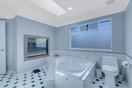 Basement Recreation Room Photo of 12242 98a Avenue, Surrey, BC
