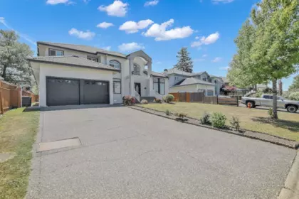 12242 98a Avenue, Surrey, BC, Surrey — Single Family Residence for sale